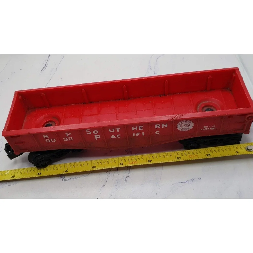 Lionel 027 Gauge Southern Pacific Lines SP 9032 Red Plastic Train Gondola